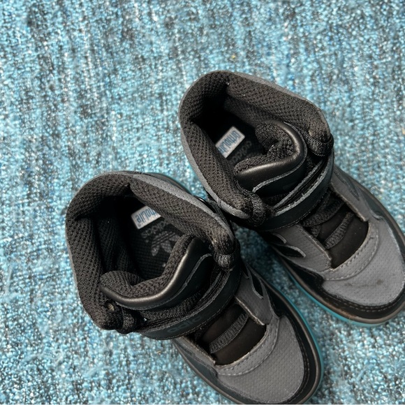 Adidas Toddler Ortholite High Top Sneakers in Black Blue Sole - Picture 4 of 8